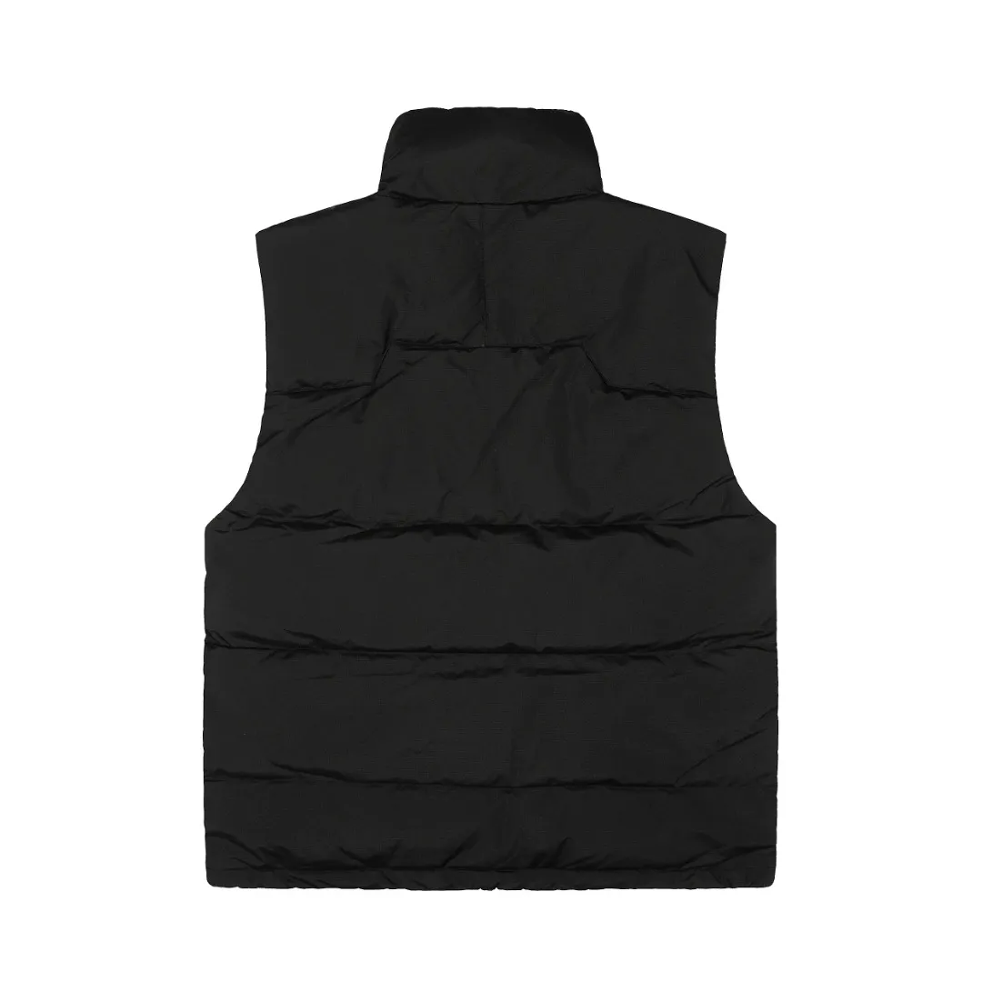 P490 Top quality" Style number: 9002# [Ralph Lauren winter basic solid color embroidery same style down vest for men and women] ✅Ralph Lauren American retro chest zipper high version top-level down filling winter down vest ✅100% high-quality white duck down, high version top-level down filling ✅Double-layer inner velvet to strictly prevent velvet running ✅Built-in adjustable drawstring, windproof and coldproof, considerate and in place ✅Original version, the maximum size can be worn up to 200 pounds. Loose and comfortable, no pressure. ✅Same style for male and female couples. Recommended OOTD wear in winter~ Size: S-XL Color: Black, Navy, Khaki, Wood Green